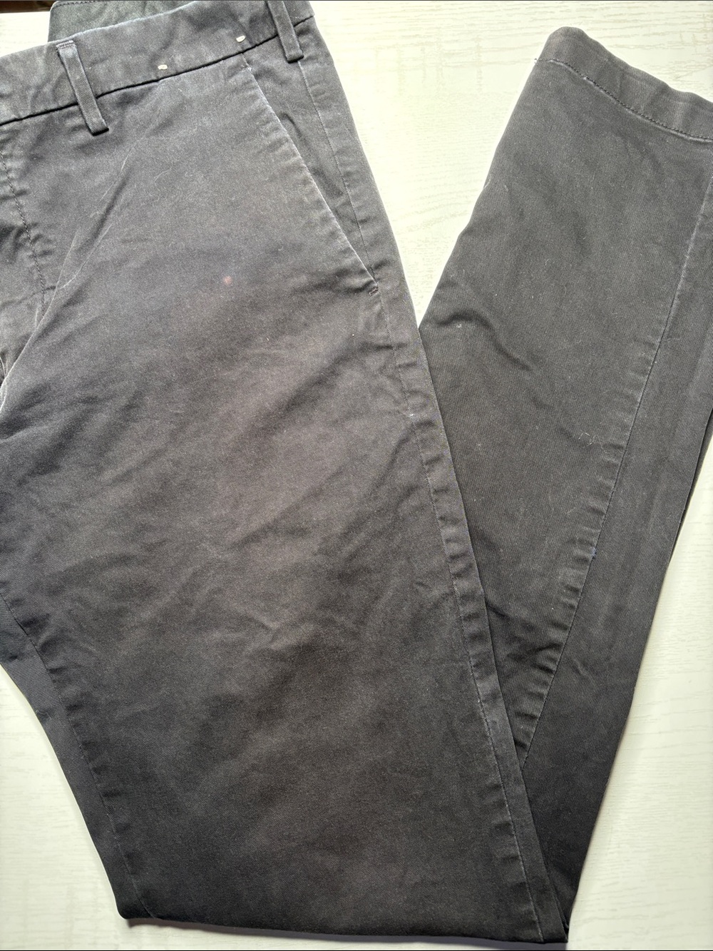 UNIQLO Men’s Slim Straight Jeans - Black